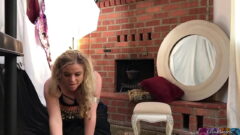 Gorgeous tattooed girl gets creampied during copullation