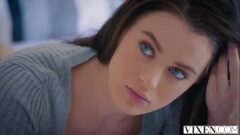 Hindi Video Xxxxx Hindiयह पूल के किनारे सेक्स करने के लिए समलैंगिकों के लिए एक खूबसूरत दिन है