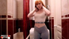Wwwsexvideo पतली गोरी नौकरानी अमीर काले जोड़े द्वारा चोदी गई