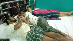 Xxxnx Hd विलेज भाभी को खुली जगह पर